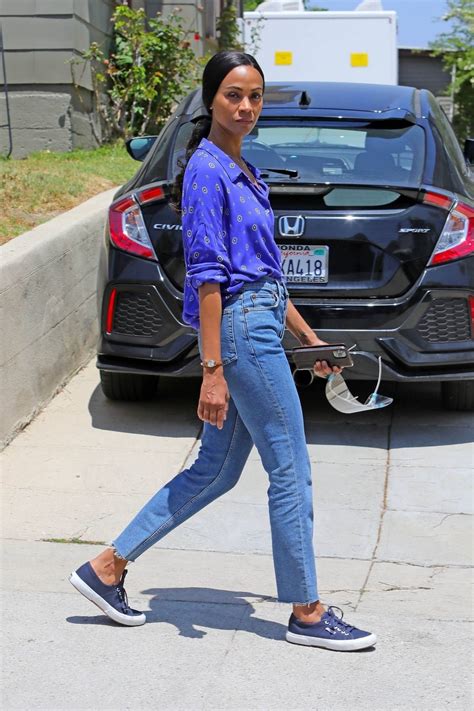 zoe saldana street style.